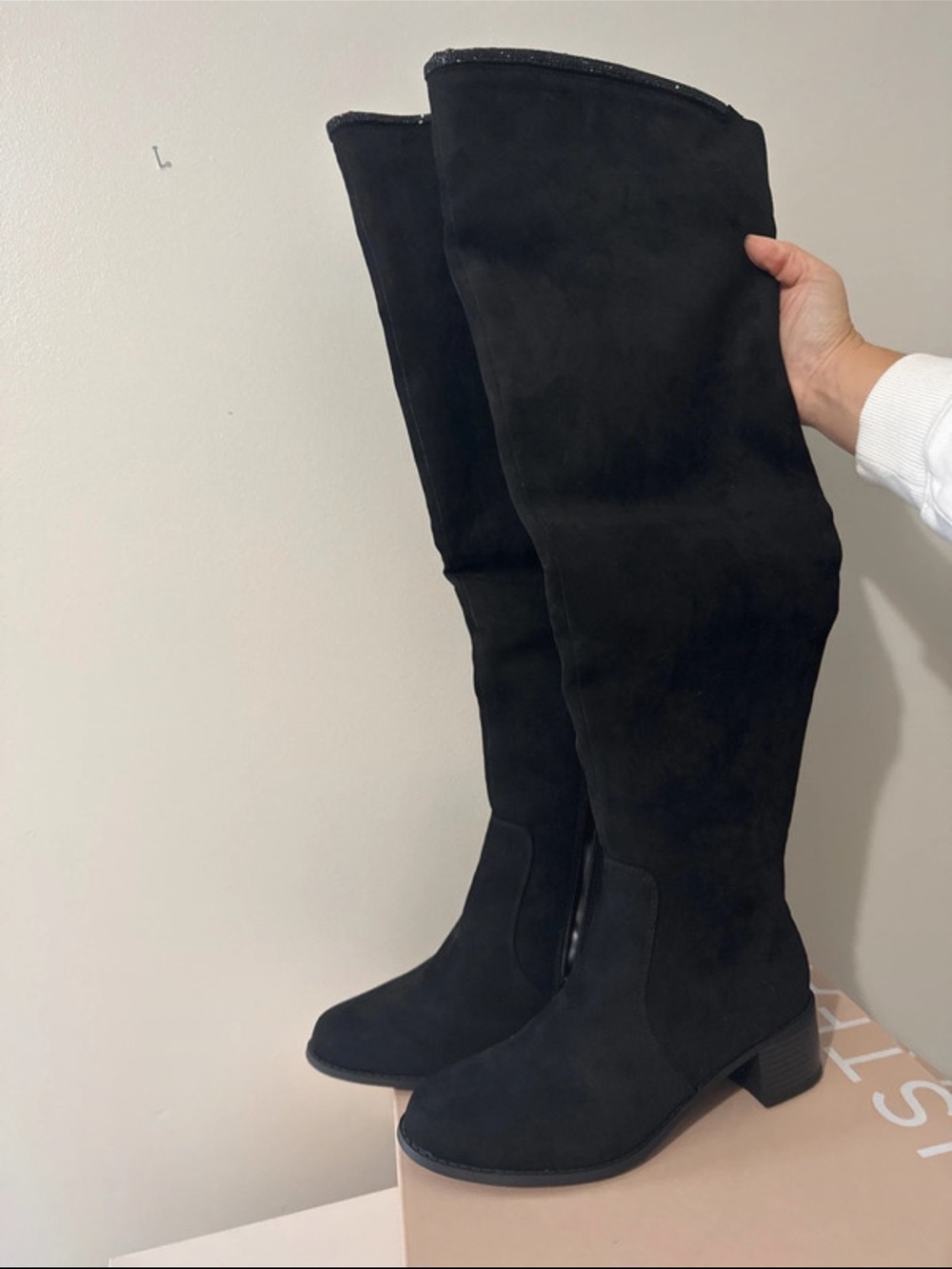 Black Over-the-Knee Women's Boots - Classic Suede Look